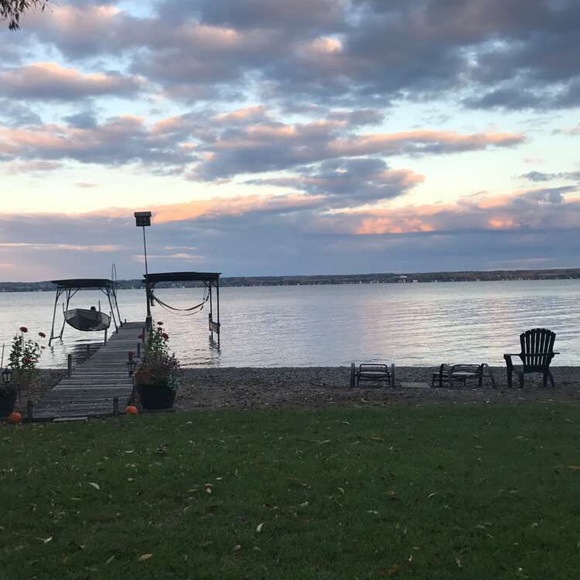 Meet your Posher, Briana - Picture 1 of 1